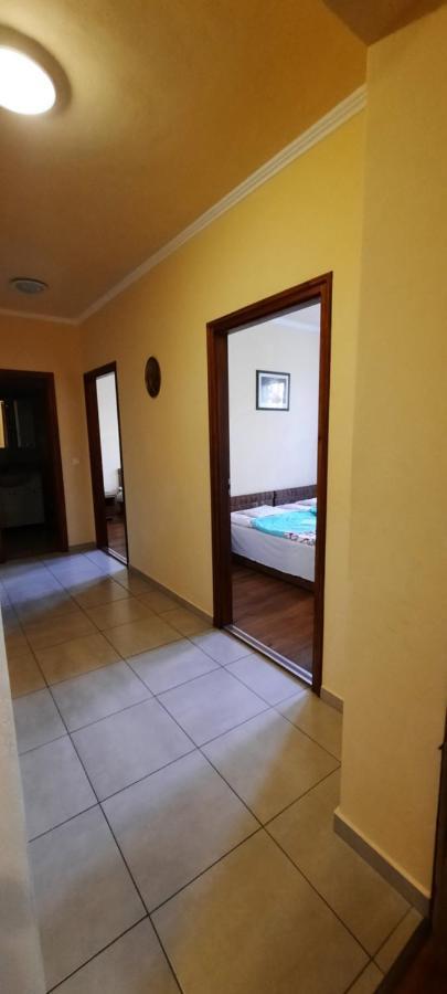Bastya Apartmanhaz Sarvar Ngoại thất bức ảnh
