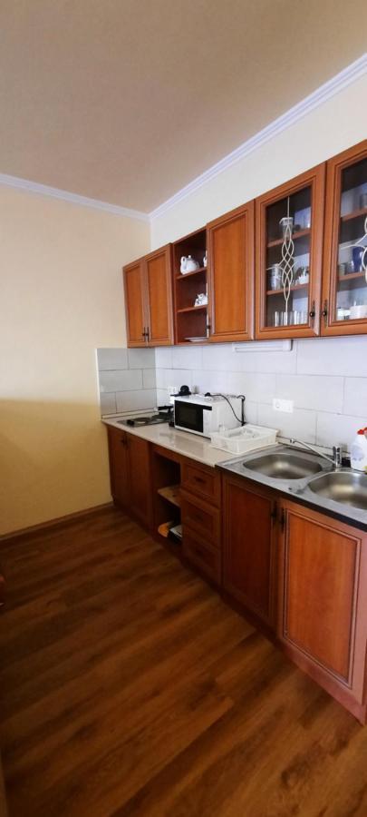 Bastya Apartmanhaz Sarvar Ngoại thất bức ảnh