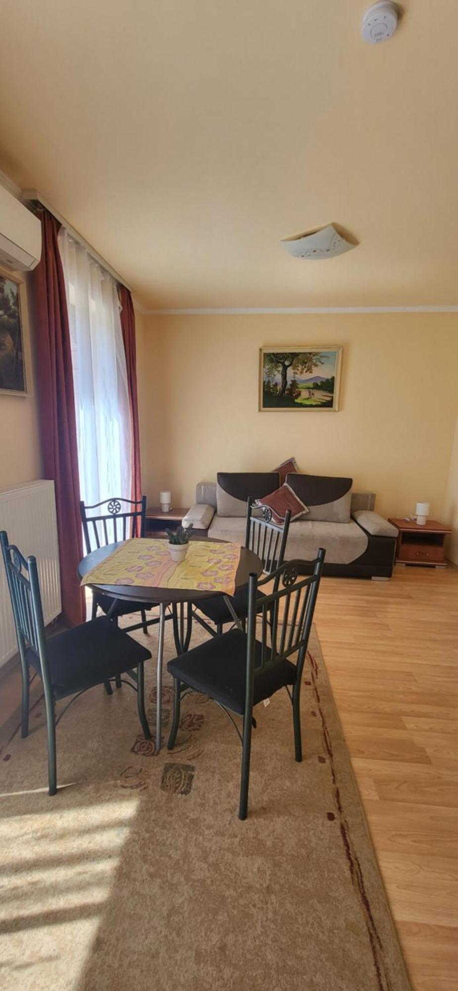 Bastya Apartmanhaz Sarvar Ngoại thất bức ảnh