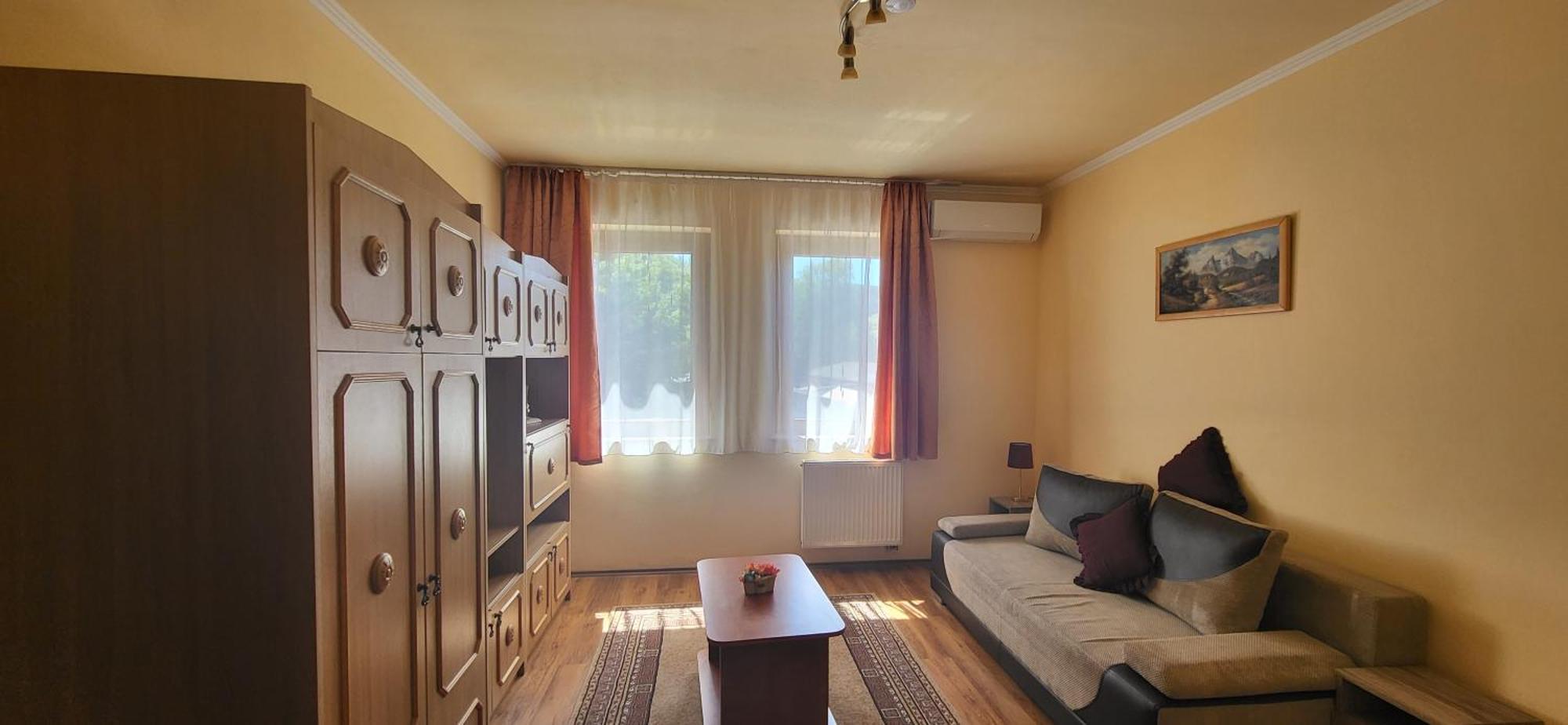 Bastya Apartmanhaz Sarvar Phòng bức ảnh