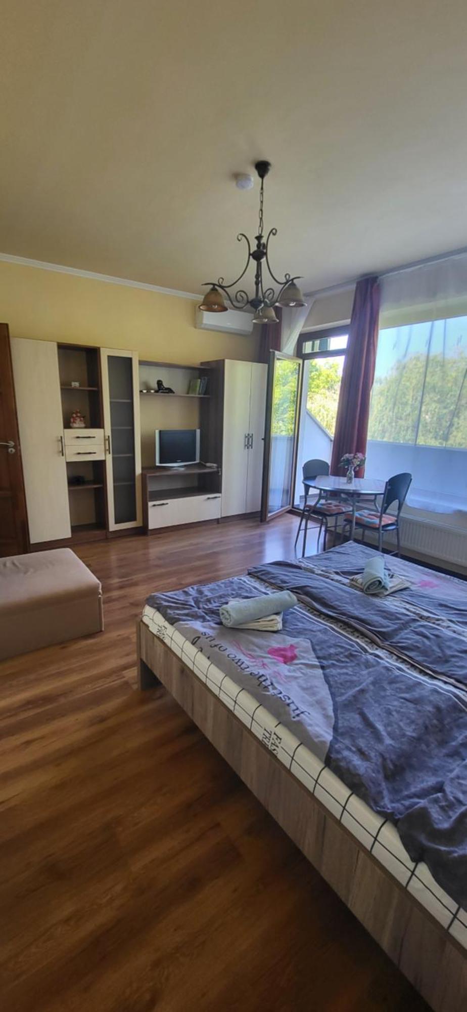 Bastya Apartmanhaz Sarvar Ngoại thất bức ảnh