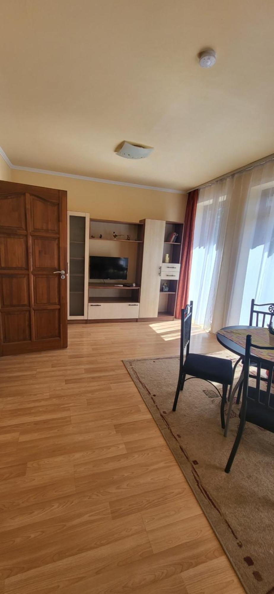 Bastya Apartmanhaz Sarvar Ngoại thất bức ảnh